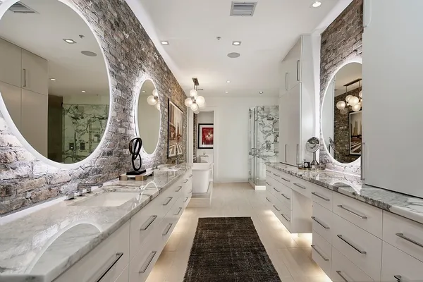 $4,950,000 | 1 Waterway Court, Unit 5B, The Woodlands, TX 77380