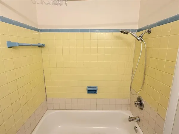 $2,195 | 1543 43rd Street South, St. Petersburg, FL 33711