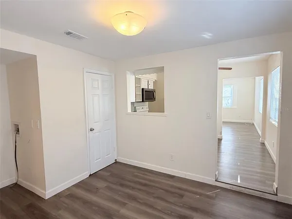 $2,195 | 1543 43rd Street South, St. Petersburg, FL 33711
