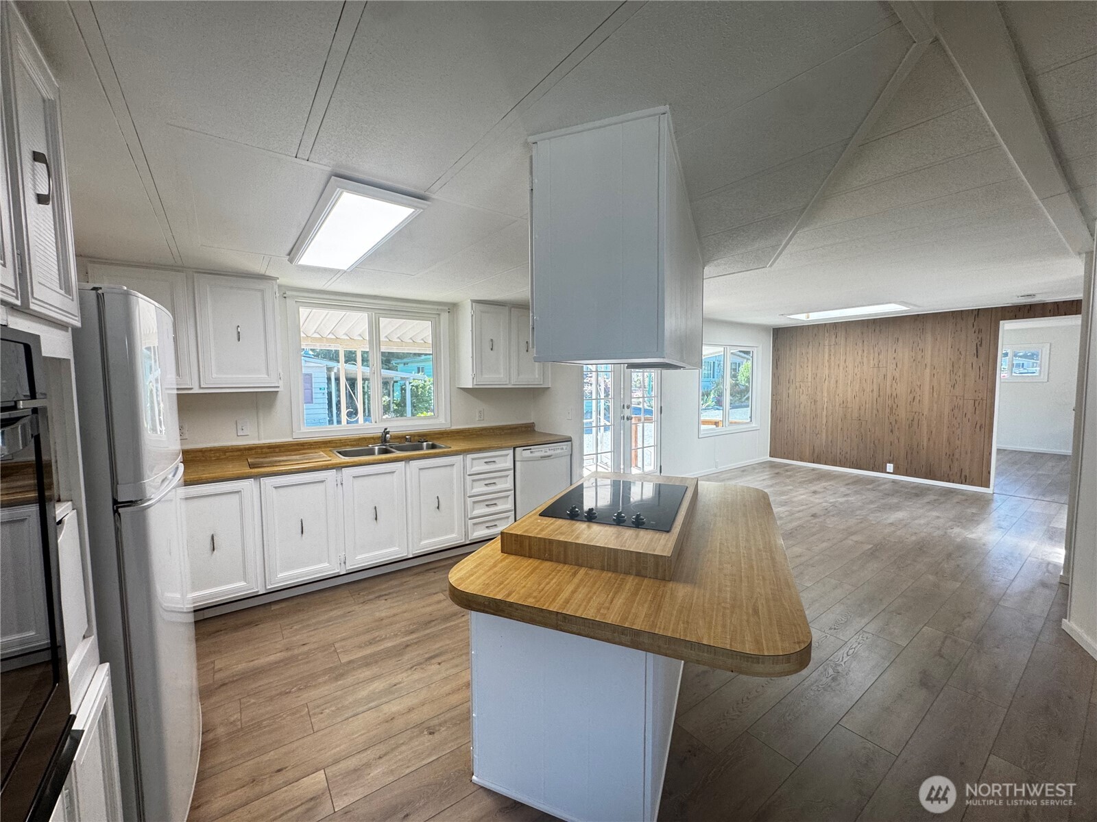 111 Dryke Road, Unit 27 Sequim, WA 98382 - Photo 8 of 31