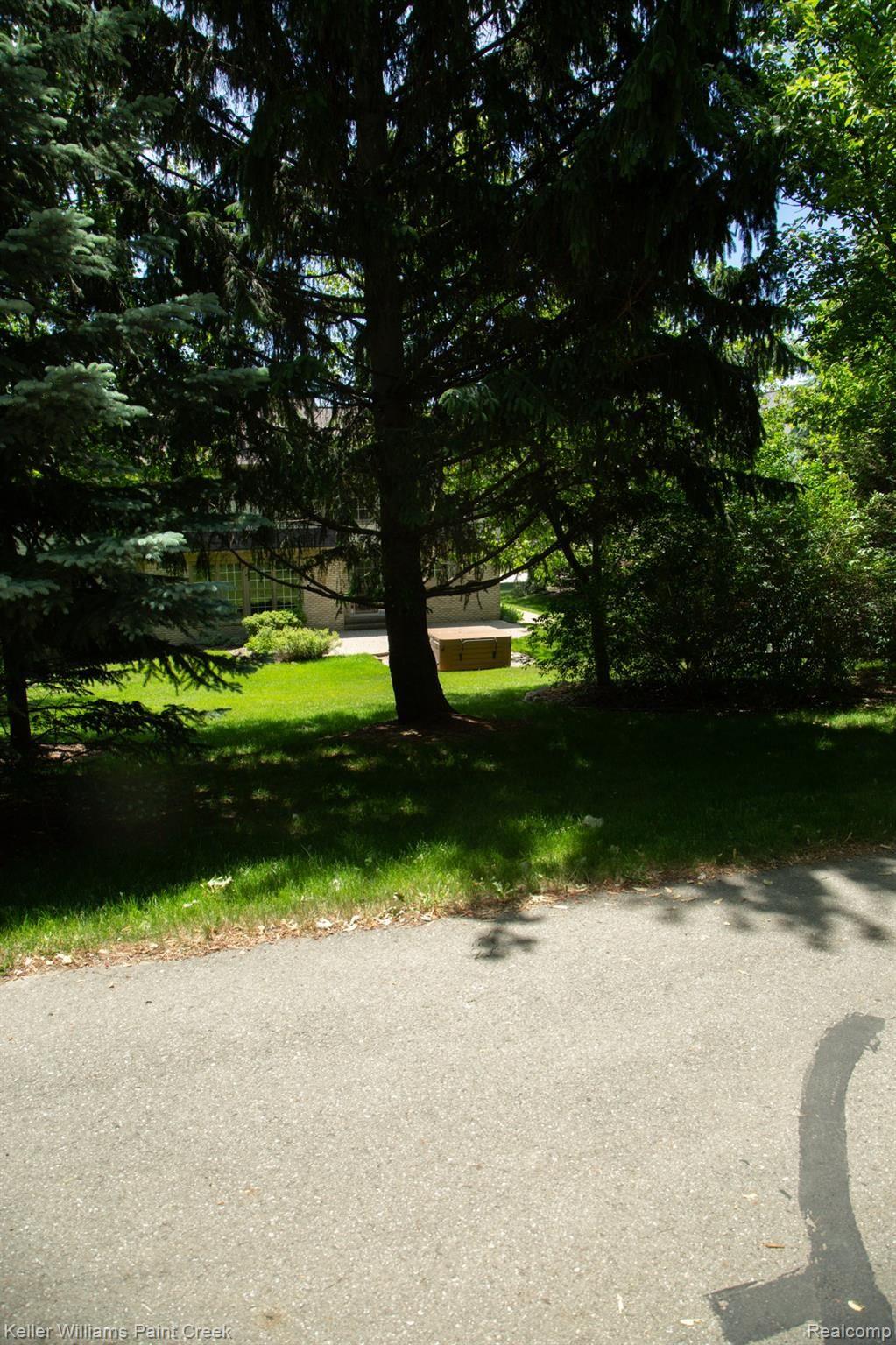 2452 Pleasant View Drive Rochester, MI 48306 - Photo 48 of 52 View of house from bike path