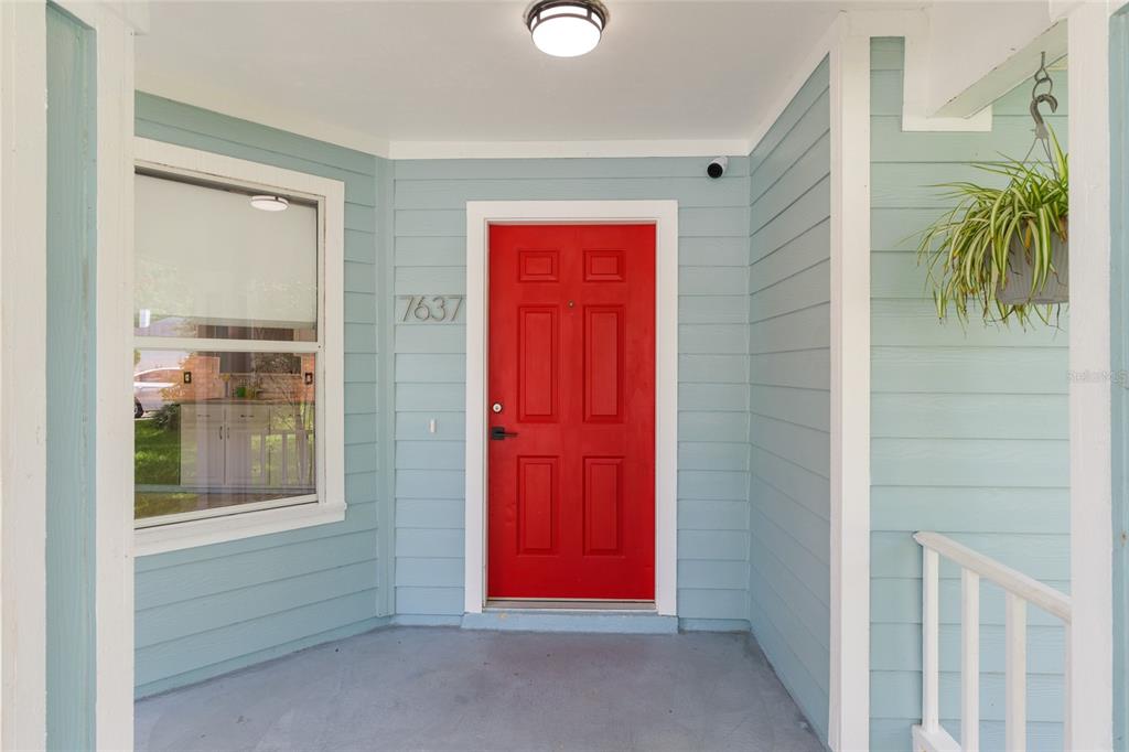 7637 Southwest 49th Place Gainesville, FL 32608 - Photo 4 of 47 a view of entryway