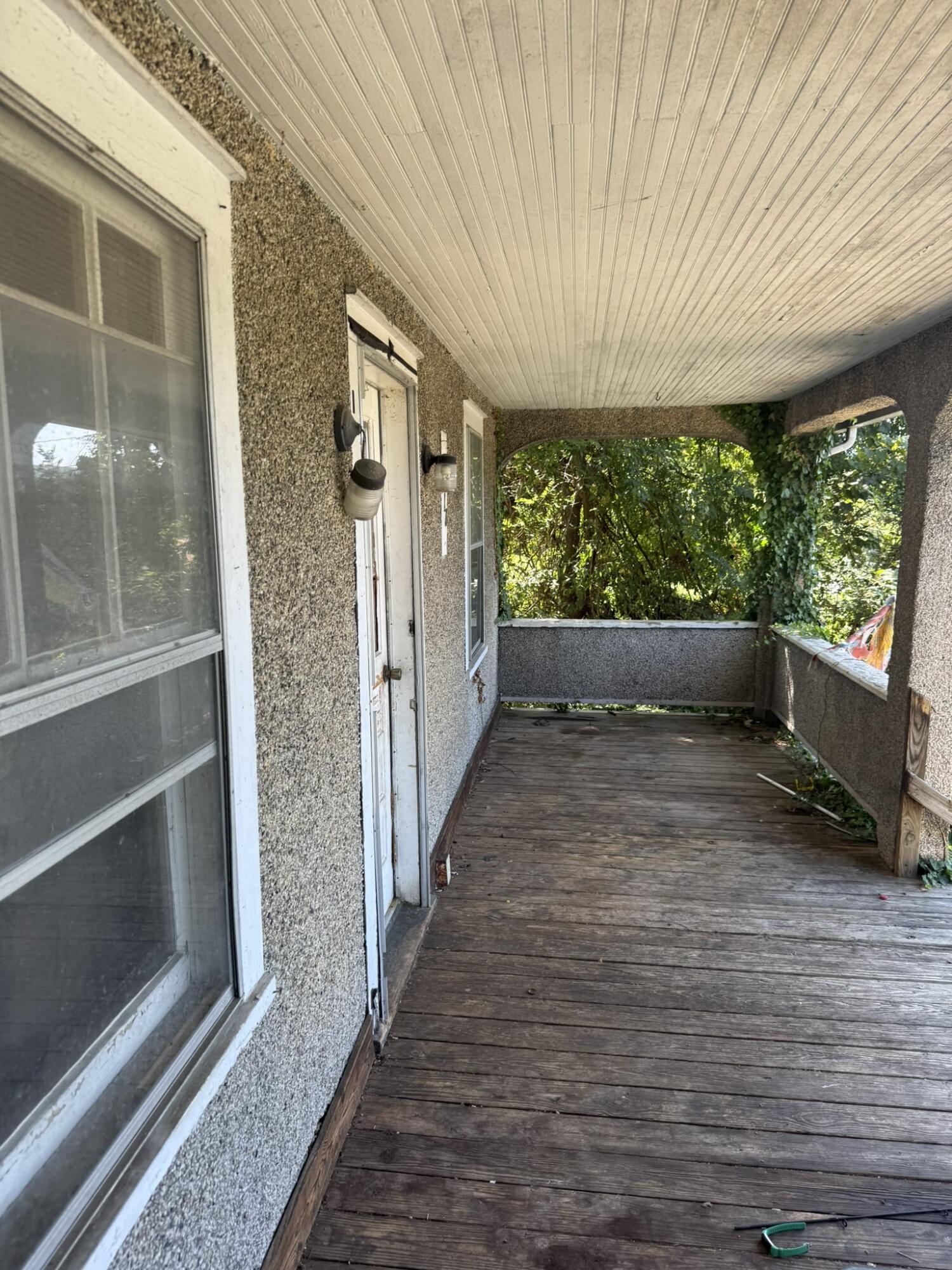 218 East Mallow Road Covington, VA 24426 - Photo 5 of 16 IMG_2020