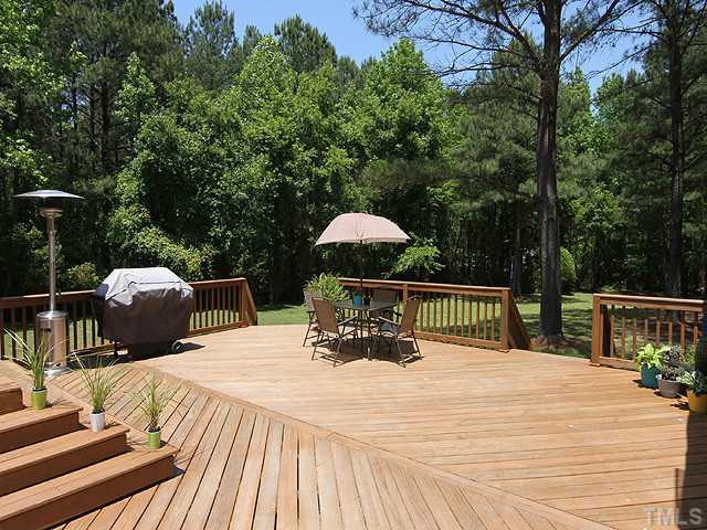107 Rhea Court Benson, NC 27504 - Photo 10 of 13 Patio/Deck