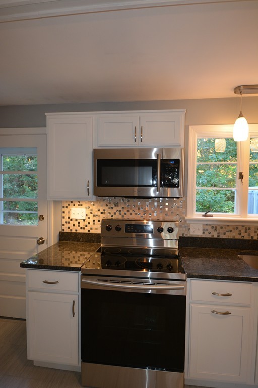 29 Monastery Avenue West Springfield, MA 01089 - Photo 5 of 24 Gallery Image 5