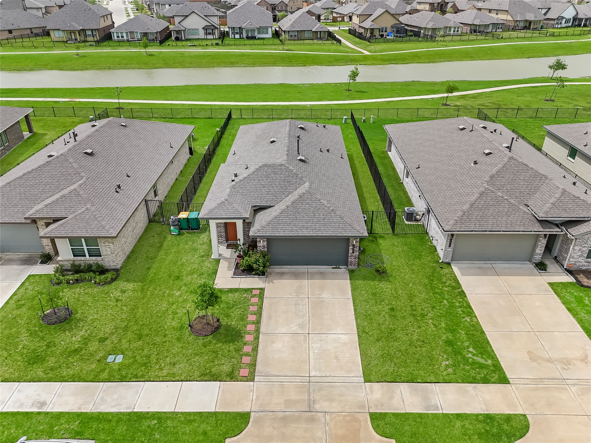 1514 Truckee River Drive Rosharon, TX 77583 - Photo 18 of 23 an aerial view of a house