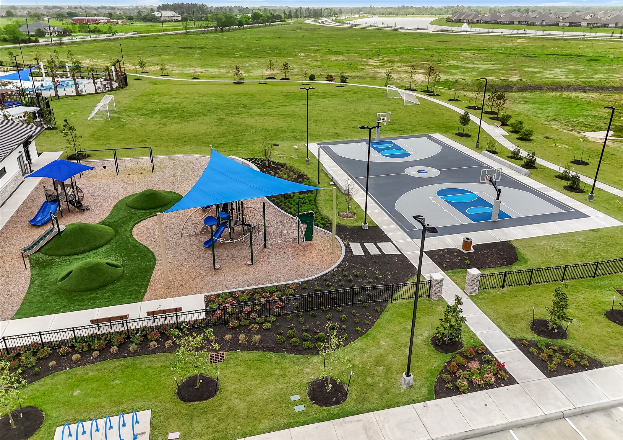 1514 Truckee River Drive Rosharon, TX 77583 - Photo 21 of 23 an aerial view of a house having outdoor space