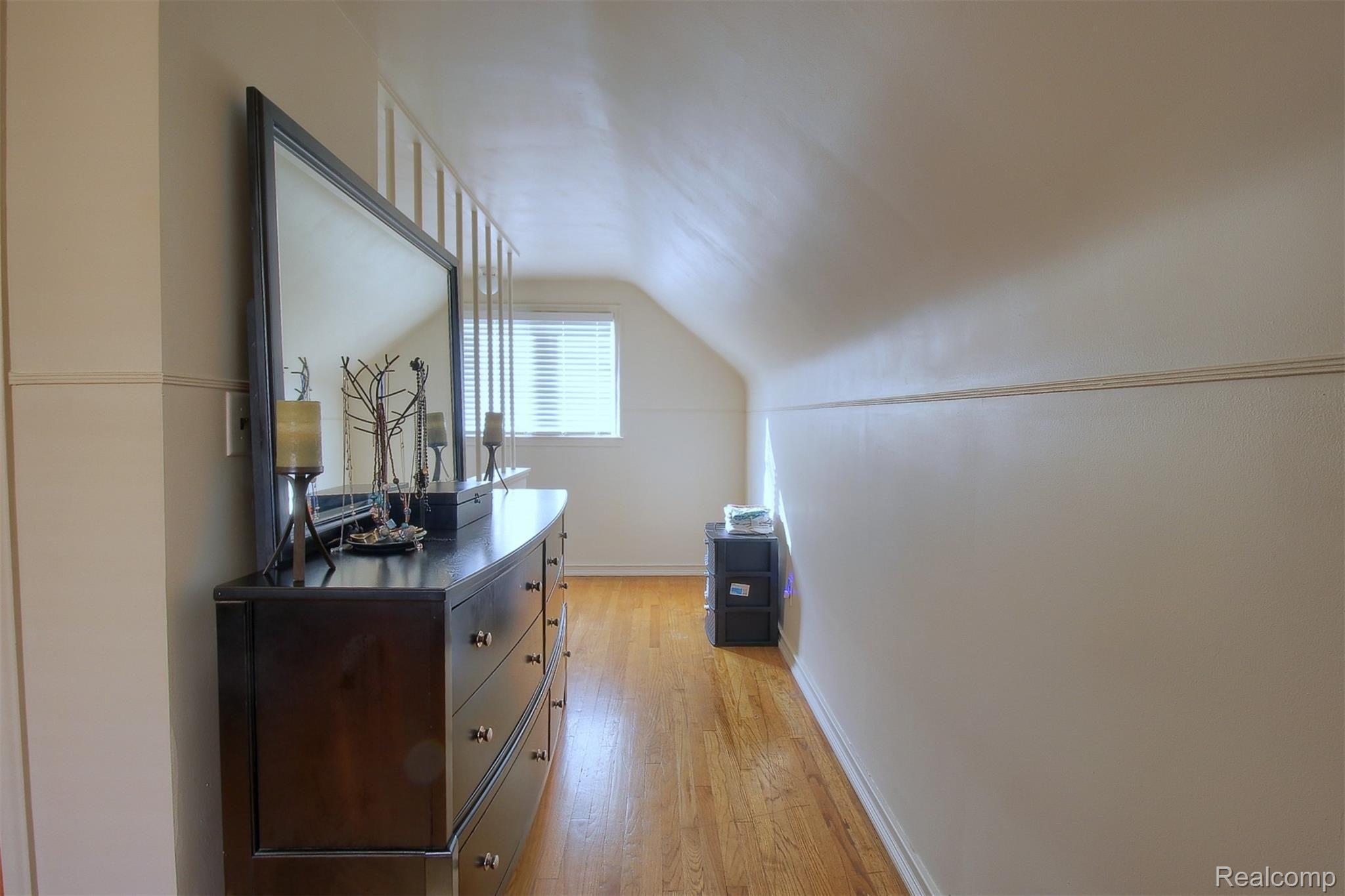 7885 Merrick Street Taylor, MI 48180 - Photo 12 of 26 12-Master Bedroom 3rd View.jpg