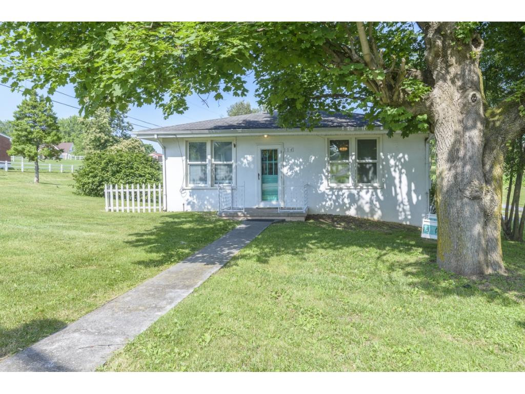 304 Maple Street Glade Spring, VA 24340 - Photo 1 of 28 Simple Cottage with Character