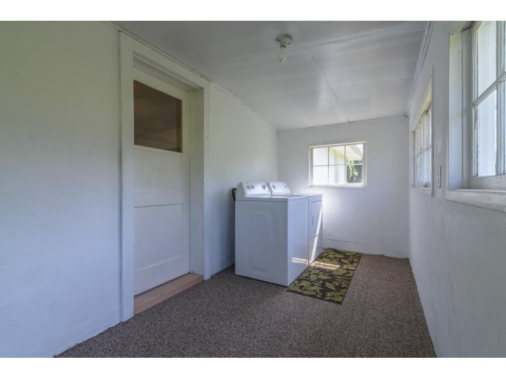 304 Maple Street Glade Spring, VA 24340 - Photo 15 of 28 Main Level Laundryoff Kitchen