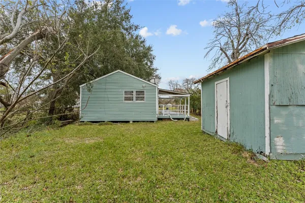 $1,200 | 25 2nd Avenue North, Texas City, TX 77590