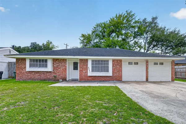$2,300 | 9667 Meadowvale Drive, Houston, TX 77063