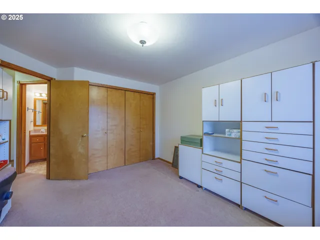 a view of room with cabinet