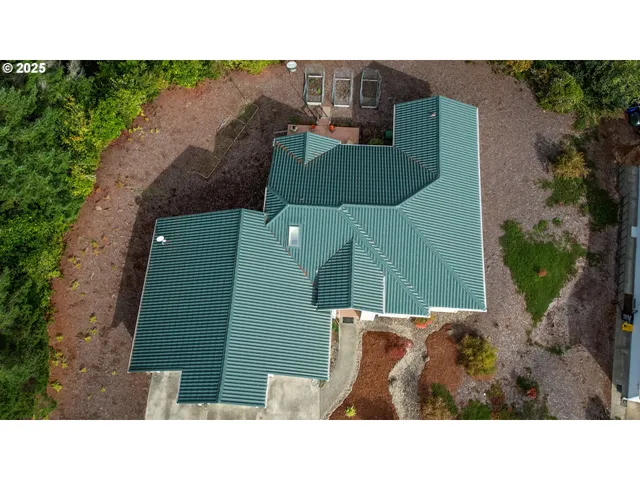 a black and white photo of a house