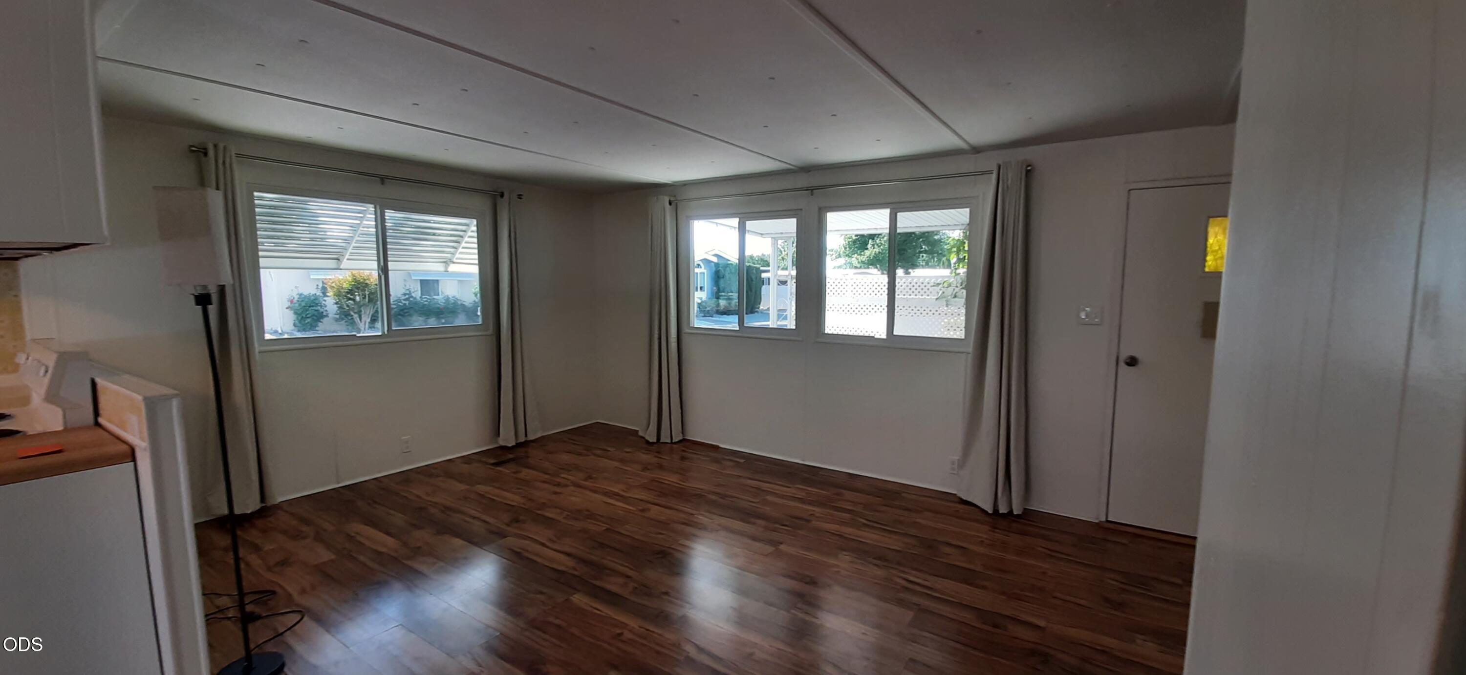 2252 Table Rock Road, Unit SPC 204 Medford, OR 97501 - Photo 4 of 12 Gallery Image 4