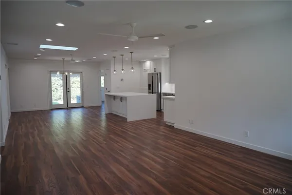 $6,000 | 4466 Sherman Oaks Circle, Sherman Oaks, CA 91403