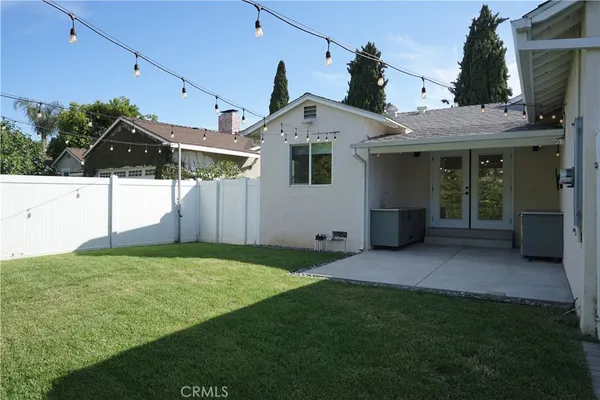 $6,000 | 4466 Sherman Oaks Circle, Sherman Oaks, CA 91403