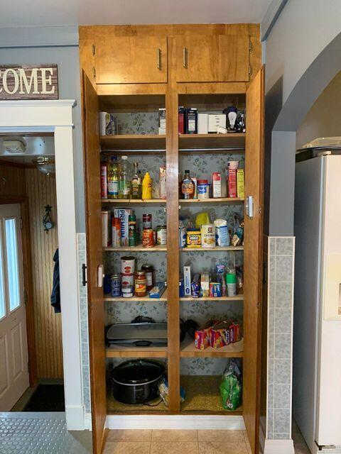 29 Somerset Street Millinocket, ME 04462 - Photo 14 of 38 pantry view 2
