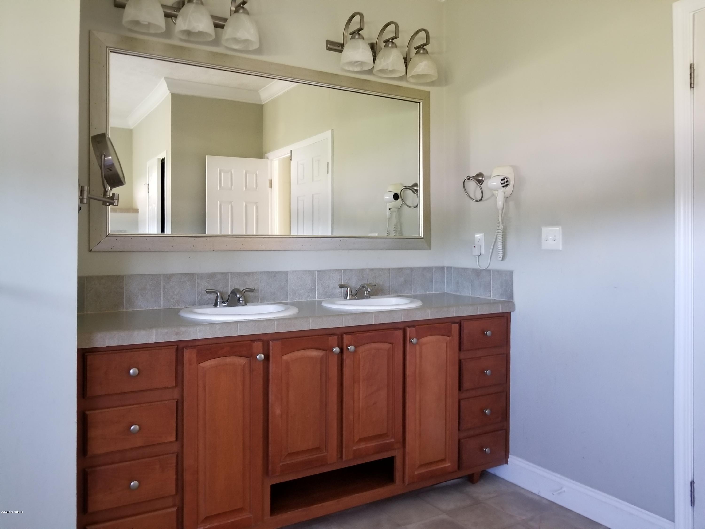 1664 Bayview Road Bath, NC 27808 - Photo 22 of 29 20181013_134955