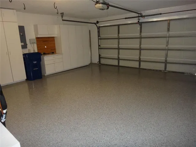 a view of a garage