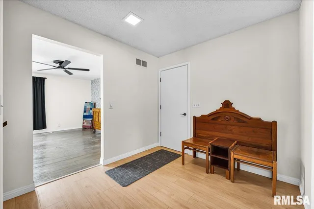 $349,900 | 753 Susan Drive, Knoxville, IL 61448