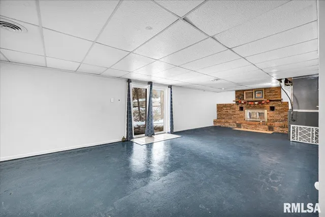 $349,900 | 753 Susan Drive, Knoxville, IL 61448