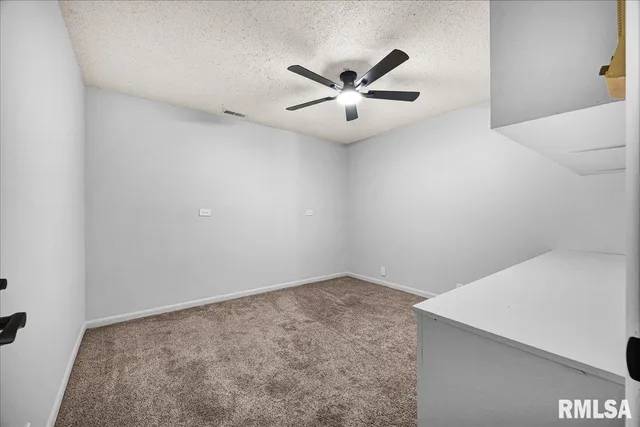 $349,900 | 753 Susan Drive, Knoxville, IL 61448