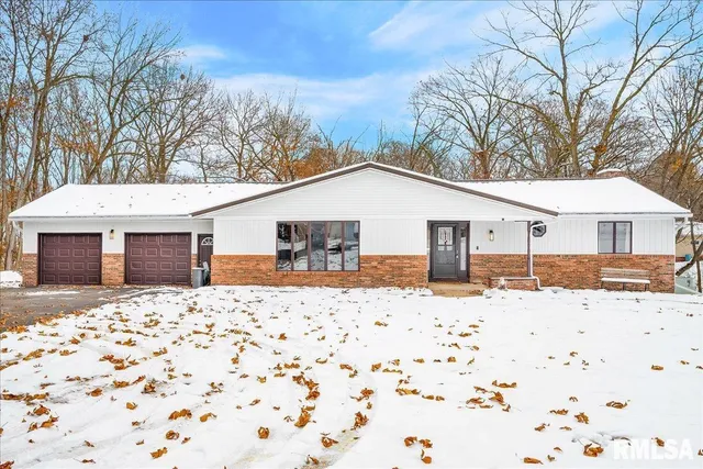 $349,900 | 753 Susan Drive, Knoxville, IL 61448