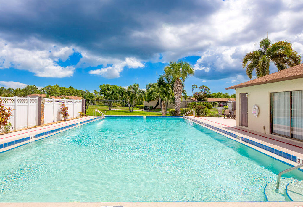 6034 Indrio Road, Unit 1 Fort Pierce, FL 34951 - Photo 33 of 34 Image32