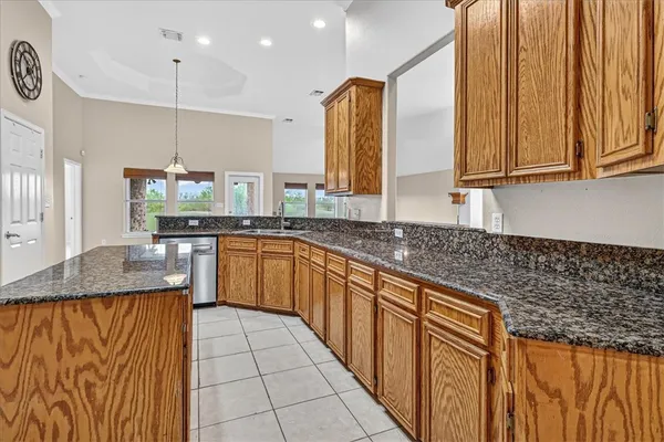 $2,595 | 6325 Oso Parkway, Corpus Christi, TX 78414
