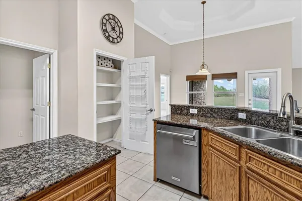 $2,595 | 6325 Oso Parkway, Corpus Christi, TX 78414