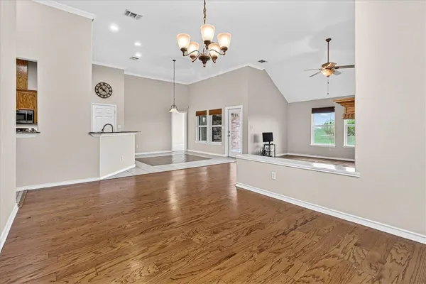 $2,595 | 6325 Oso Parkway, Corpus Christi, TX 78414