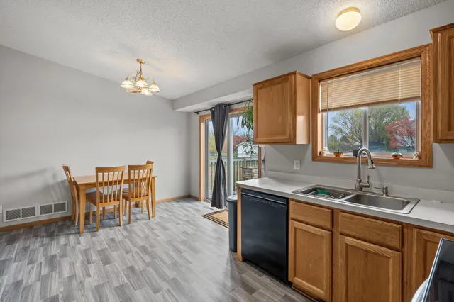 $339,900 | 504 Maple Street, Belle Plaine, MN 56011