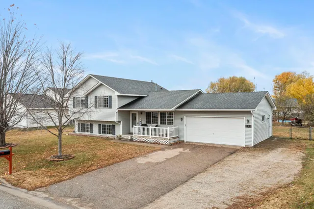 $339,900 | 504 Maple Street, Belle Plaine, MN 56011