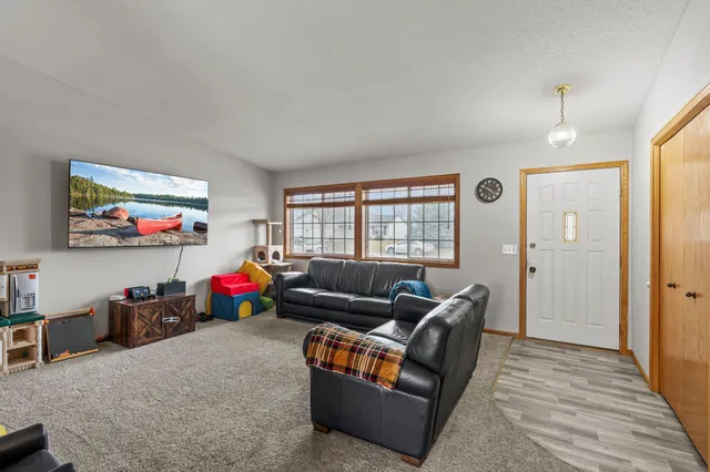 $339,900 | 504 Maple Street, Belle Plaine, MN 56011