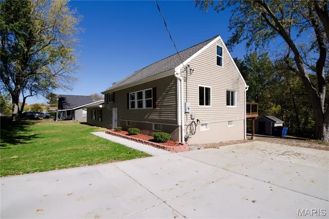 $359,900 | 17 Placid Drive, St. Charles, MO 63304