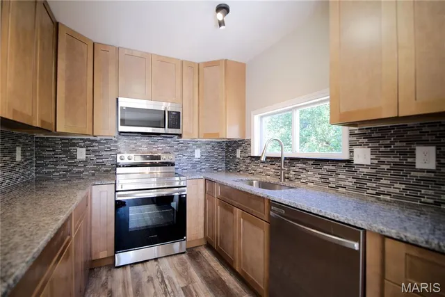 $359,900 | 17 Placid Drive, St. Charles, MO 63304