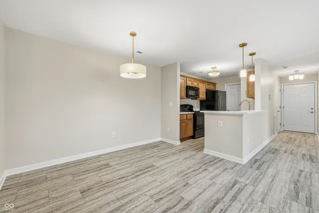 $246,900 | 12515 Timber Creek Drive, Unit 8, Carmel, IN 46032