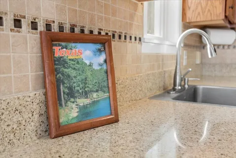 $244,900 | 61 Carolina Way, Huntsville, TX 77320