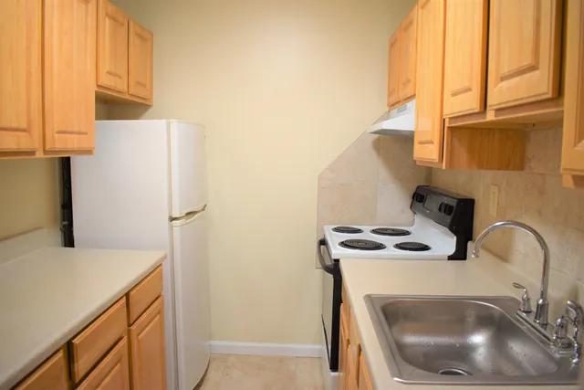 $1,600 | 63 Glade Street, Unit A1, West Haven, CT 06516