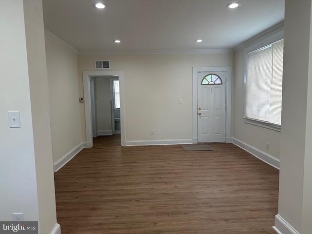 7418 Gunpowder Road Middle River, MD 21220 - Photo 3 of 29 Inside view of front door and living room