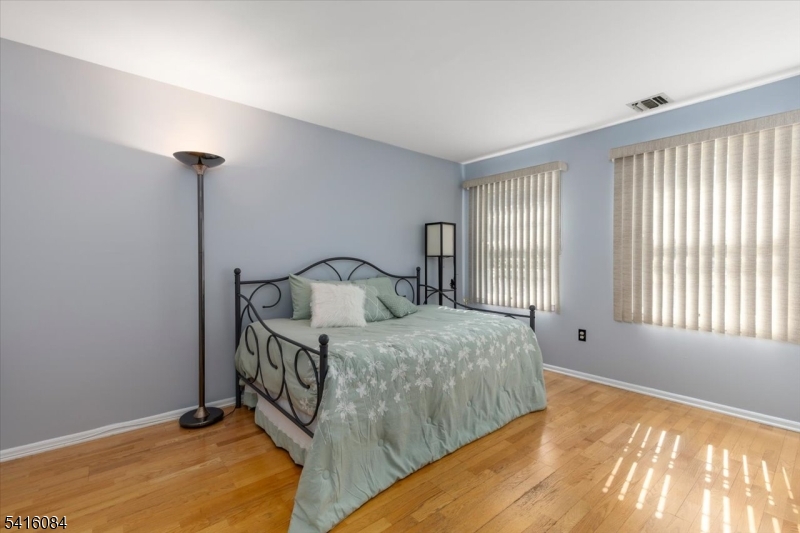 2 Crystal Lane Paterson, NJ 07501 - Photo 18 of 30