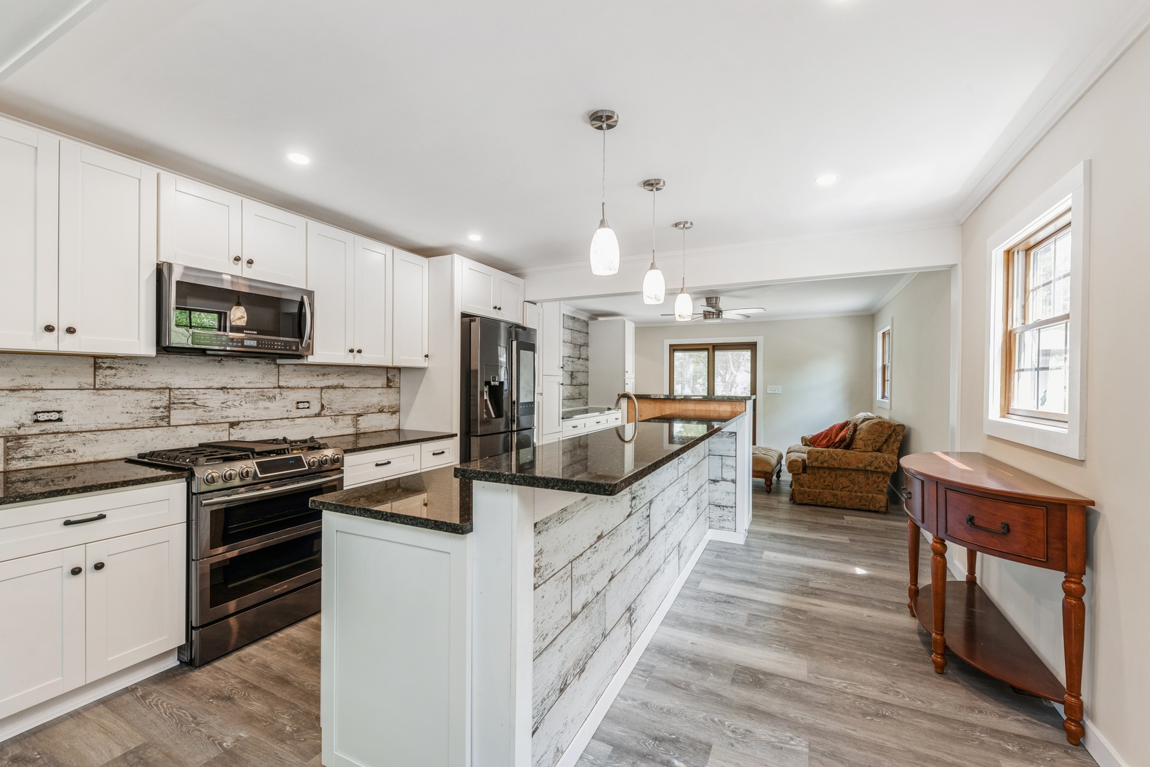 2602 George Street Rolling Meadows, IL 60008 - Photo 3 of 12