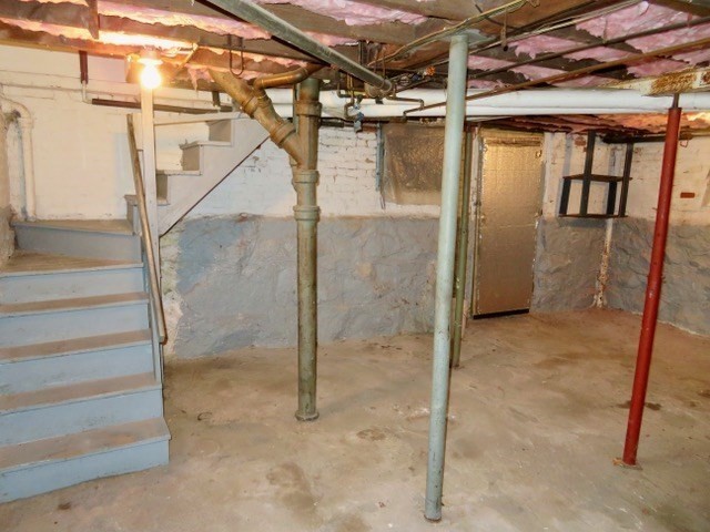 57 Columbus Avenue Northampton, MA 01060 - Photo 31 of 42