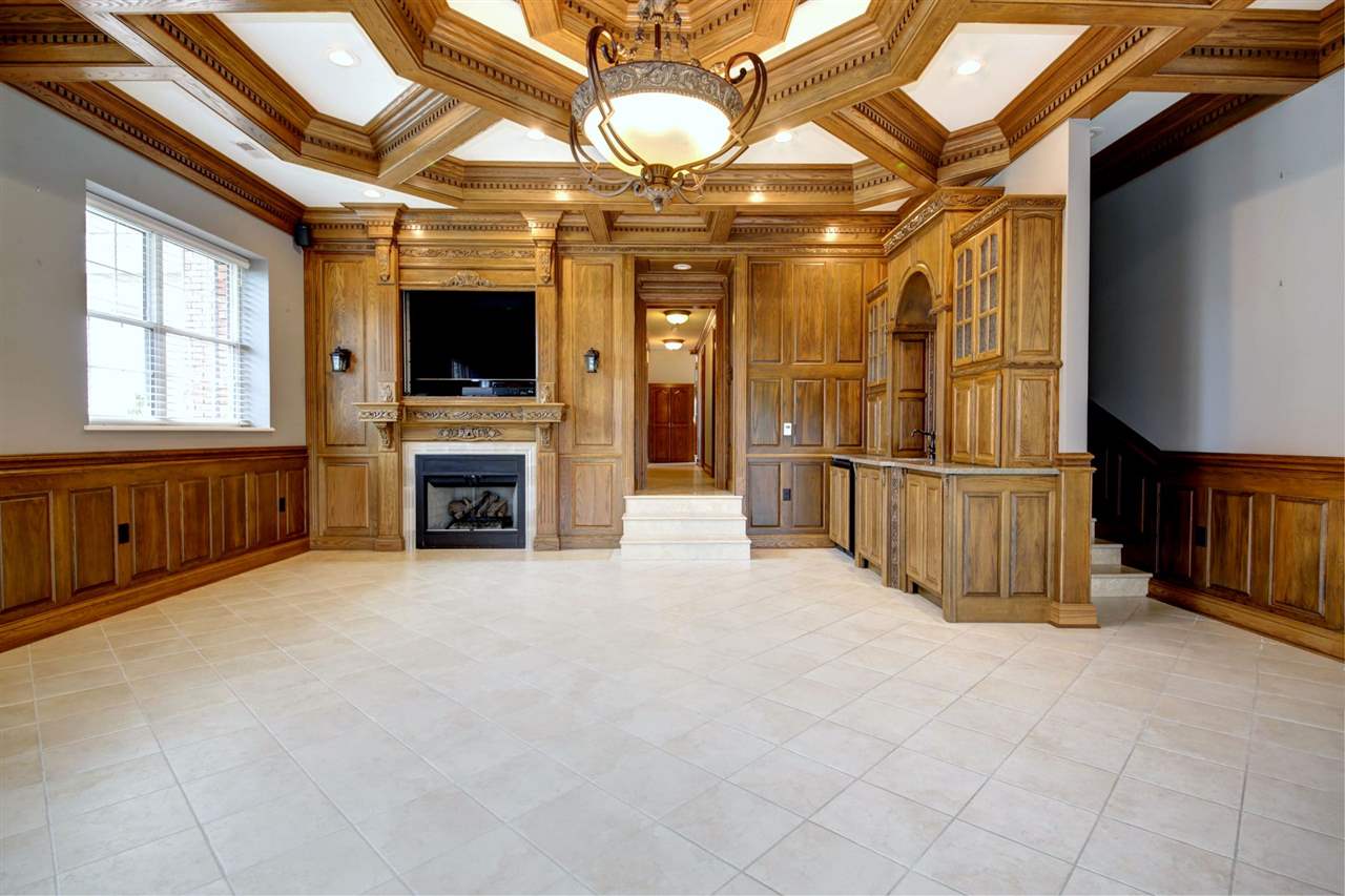 4810 Green Valley Road Huntington, WV 25701 - Photo 11 of 32 Gallery Image 11