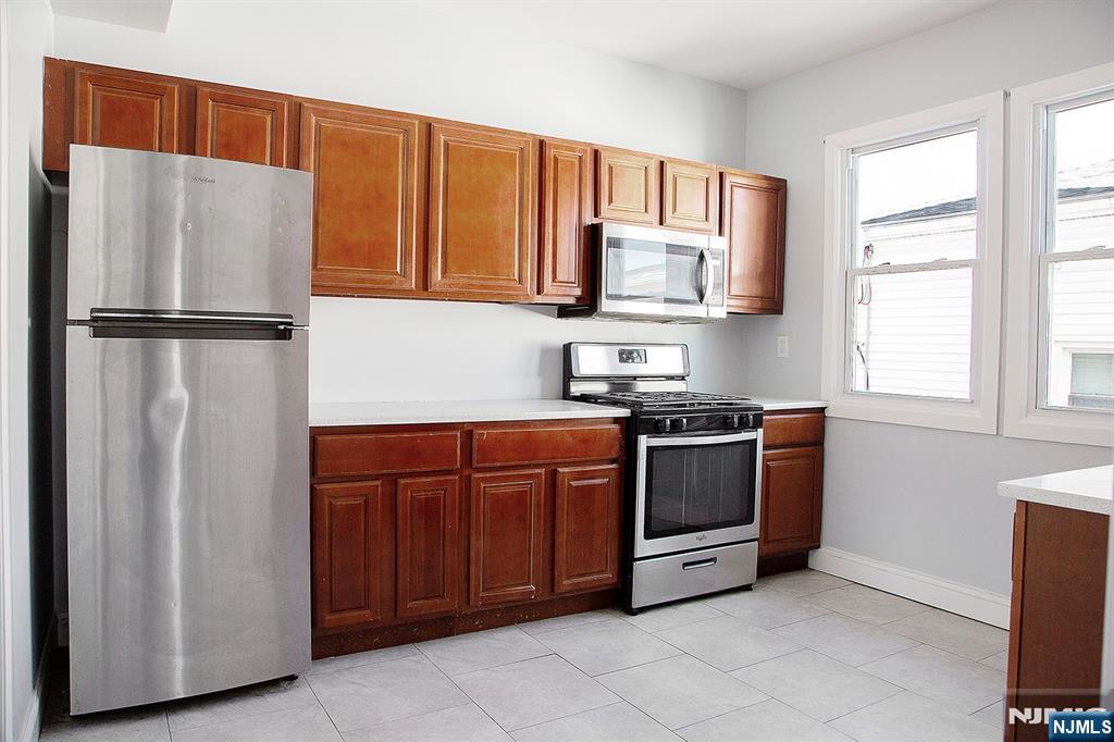 52 Smith Street Newark, NJ 07106 - Photo 3 of 12