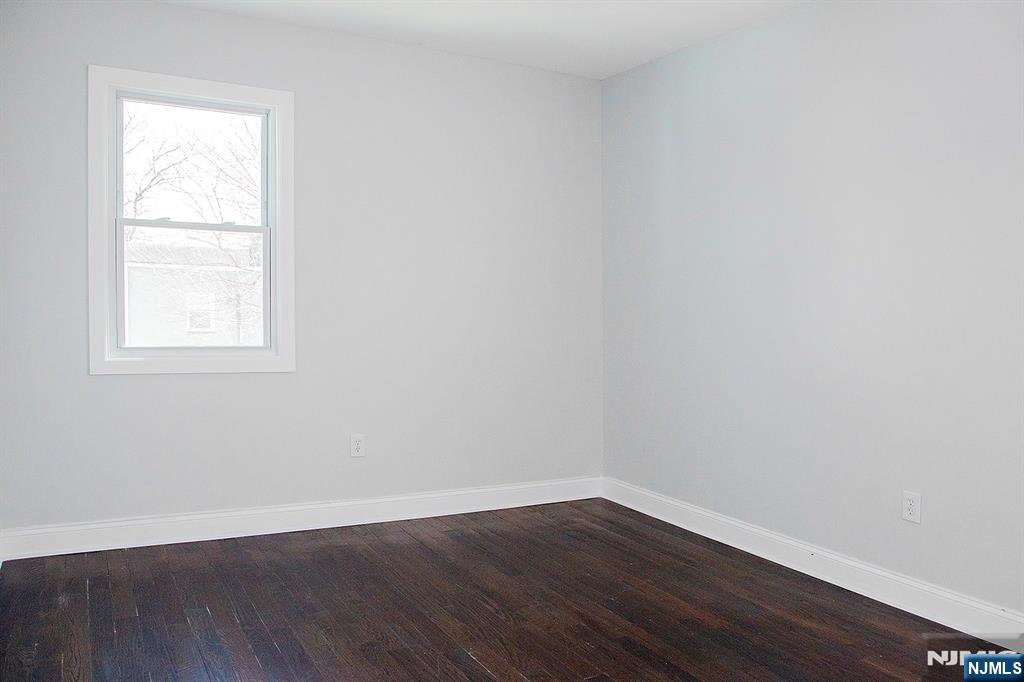 52 Smith Street Newark, NJ 07106 - Photo 7 of 12