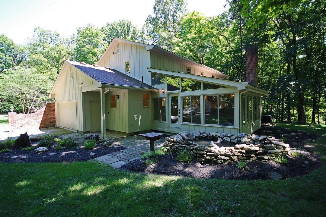 2361 Carriage Road Powell, OH 43065 - Photo 3 of 29 Gallery Image 3