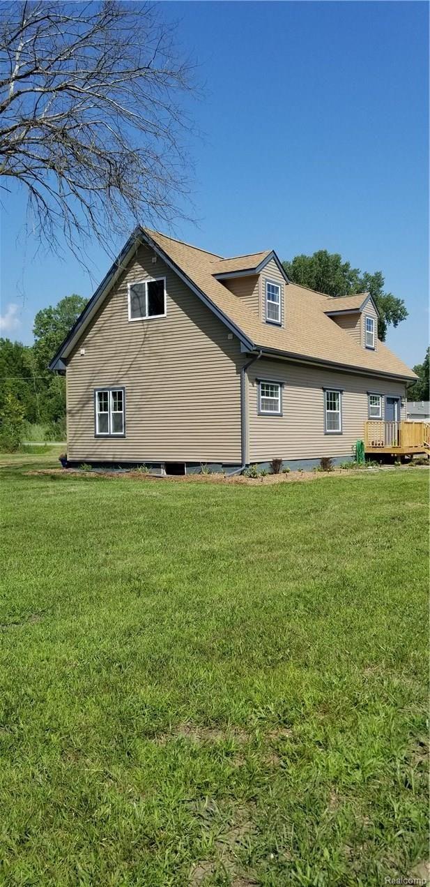 43409 Willow Road Belleville, MI 48111 - Photo 32 of 38 20180813_113545.jpg