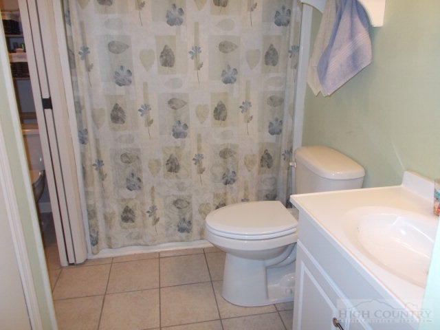 564 Sherwood Road Vilas, NC 28692 - Photo 6 of 7 Gallery Image 6